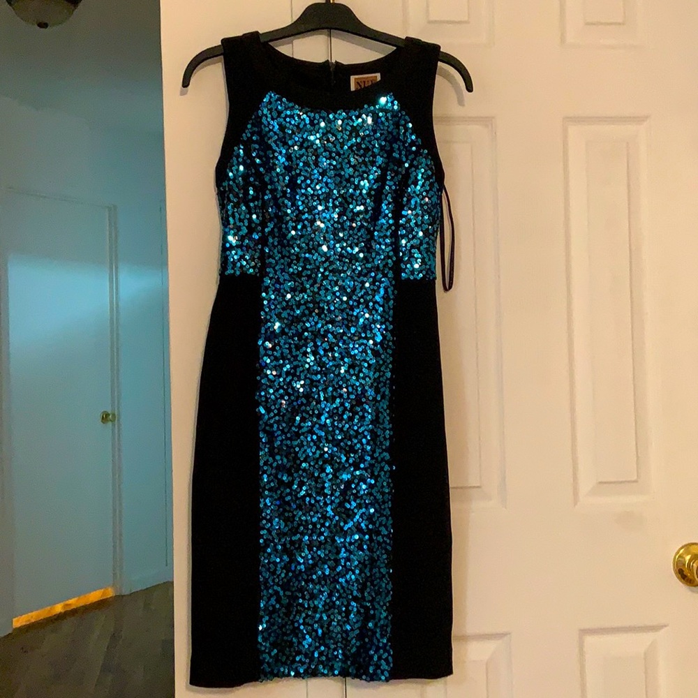 Blue dress, beautiful for any occasion 🤍